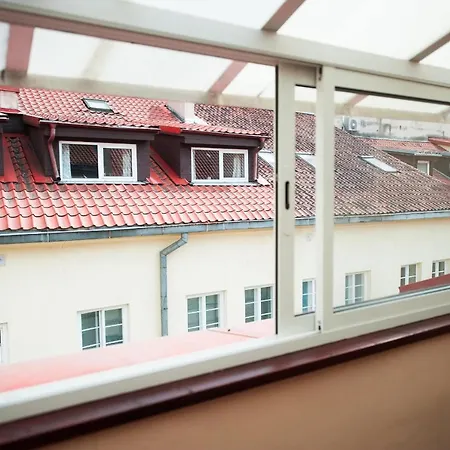 V 12 -terrace + 3 Old Town Apartment *
